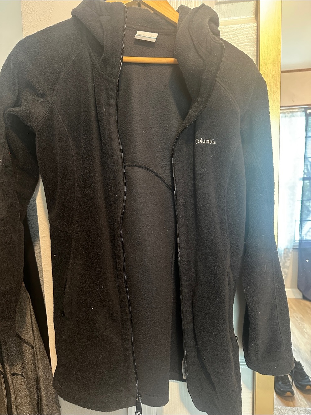 Columbia Black Hooded Lightweight Fleece Jacket